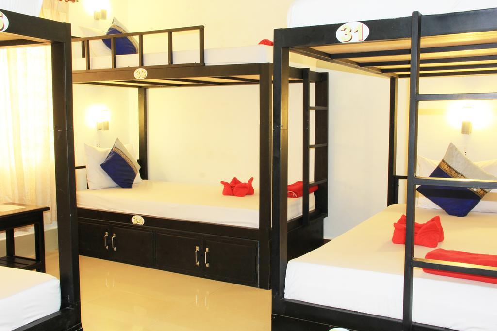 Hotel Tropical Breeze