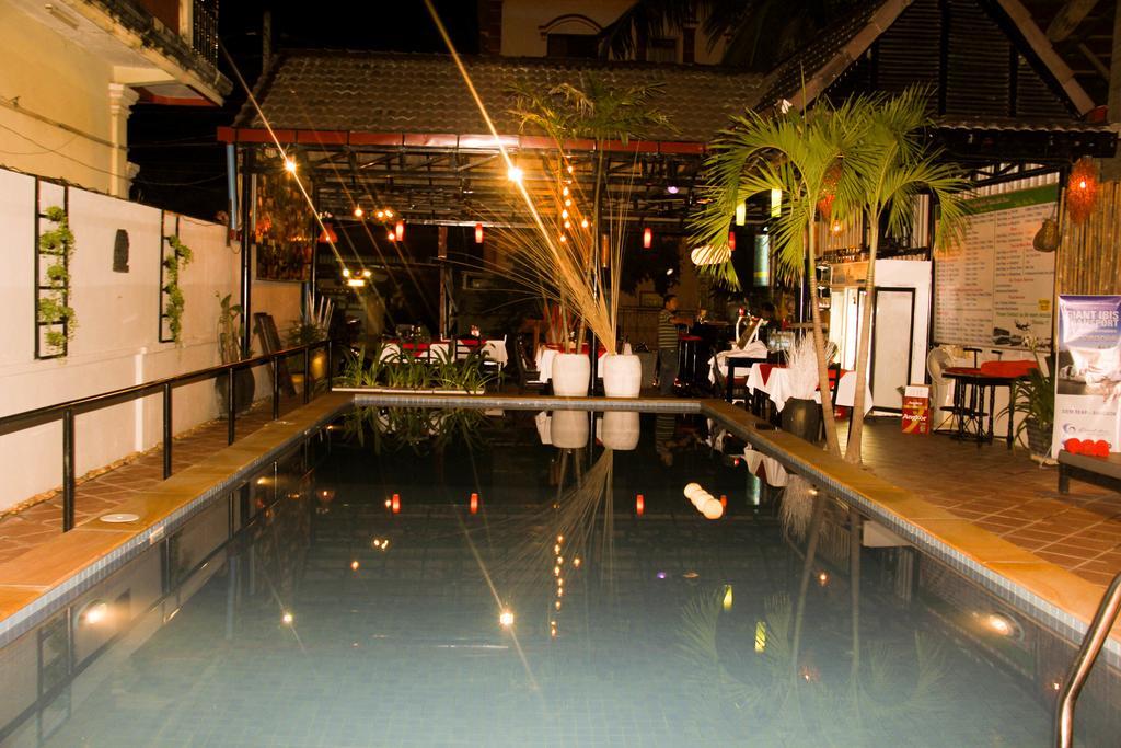 Hotel Tropical Breeze