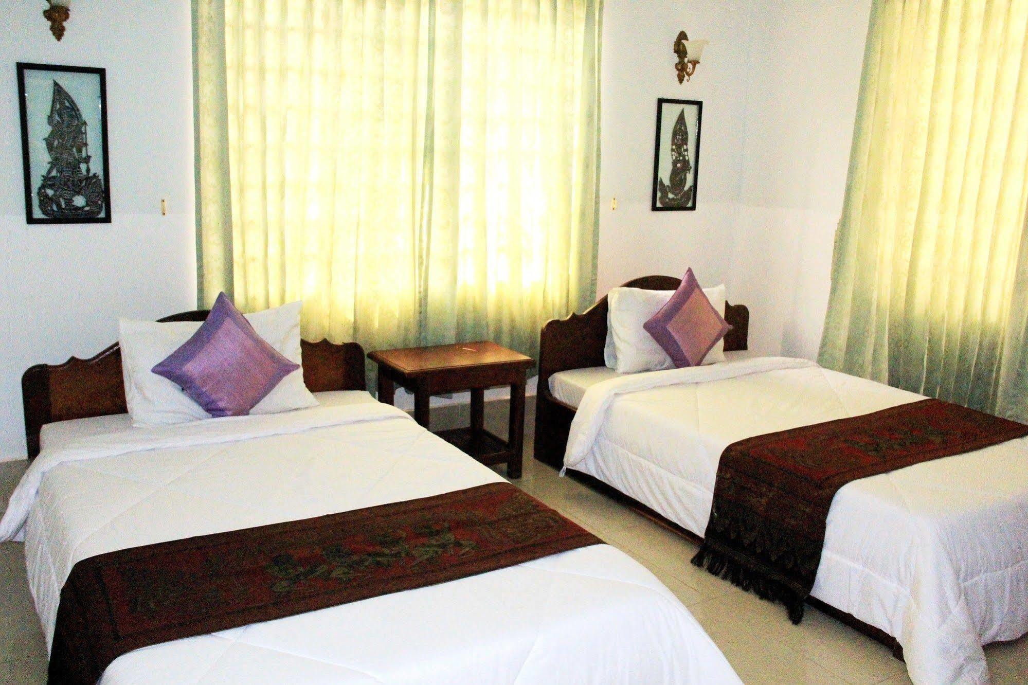 Hotel Tropical Breeze 2*
