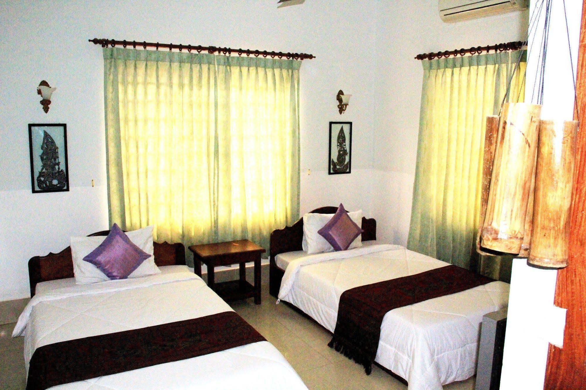 Tropical Breeze Hotel