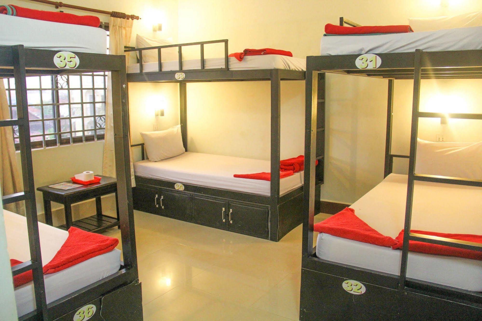 Tropical Breeze Hotel